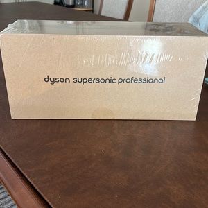 Dyson professional supersonic blowdryer brand new unopened